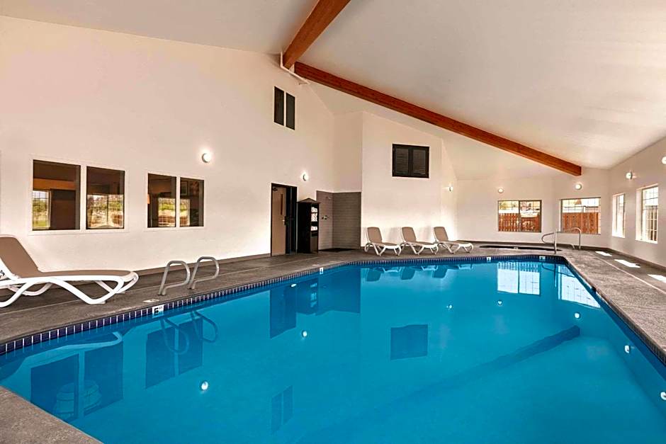 Country Inn & Suites by Radisson, Prineville, OR