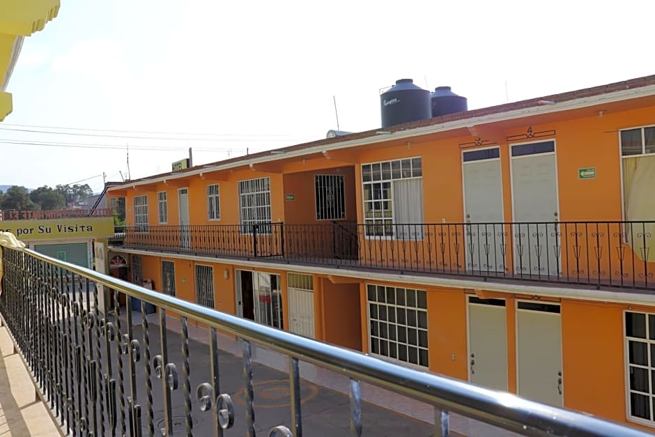 HOTEL AGUILA