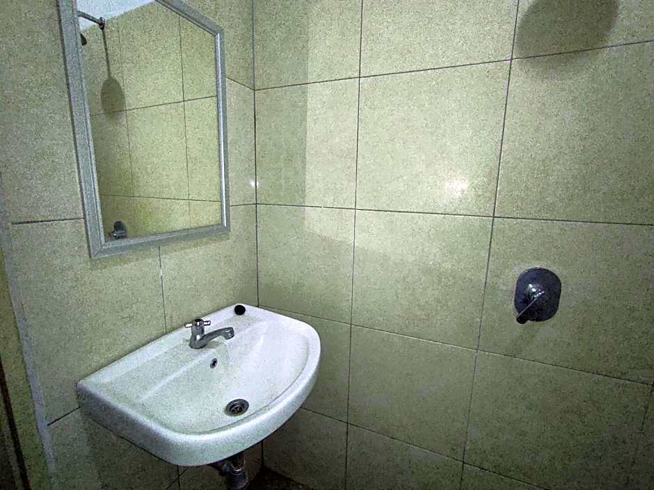 Capital O 91650 Hotel Pratama