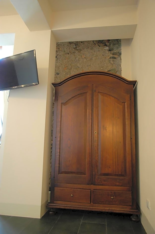 Castello D'Alcontres Guest House 3 stelle