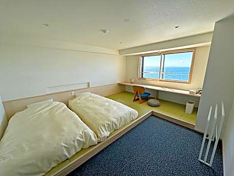 Japanese Style Room with 2 Single Beds or 2 Mattresses