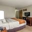 Quality Suites St. Joseph