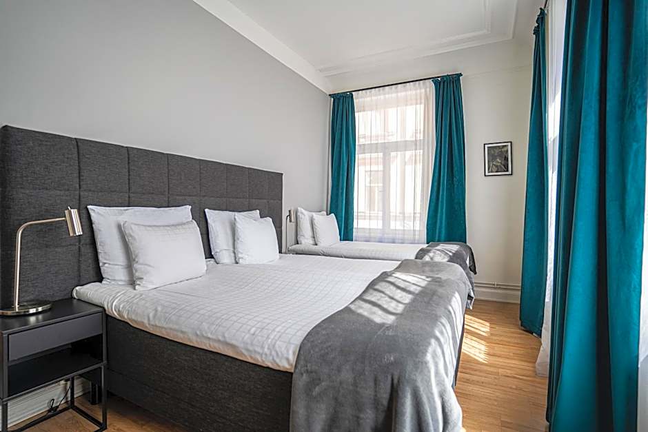 Queen's Hotel by First Hotels