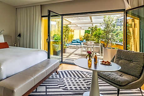 Executive King Room with Terrace and View