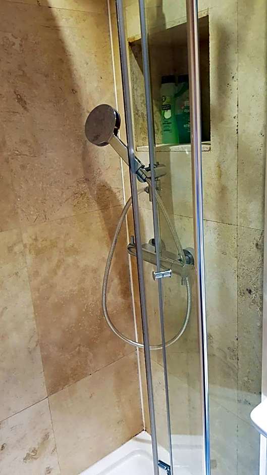 Hour Glass Hotel