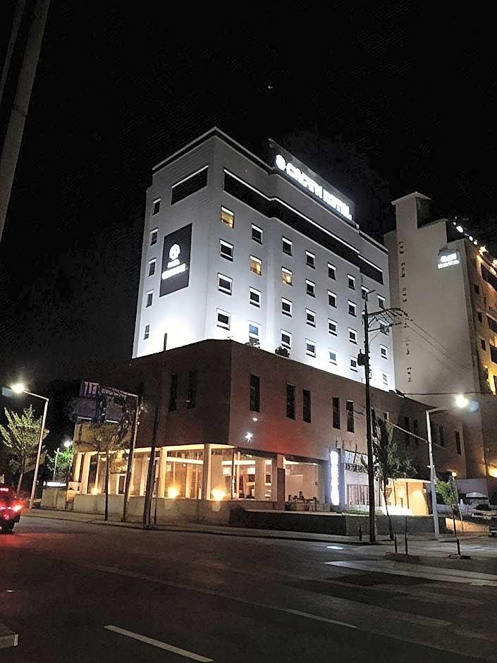 Crown Hotel Changwon