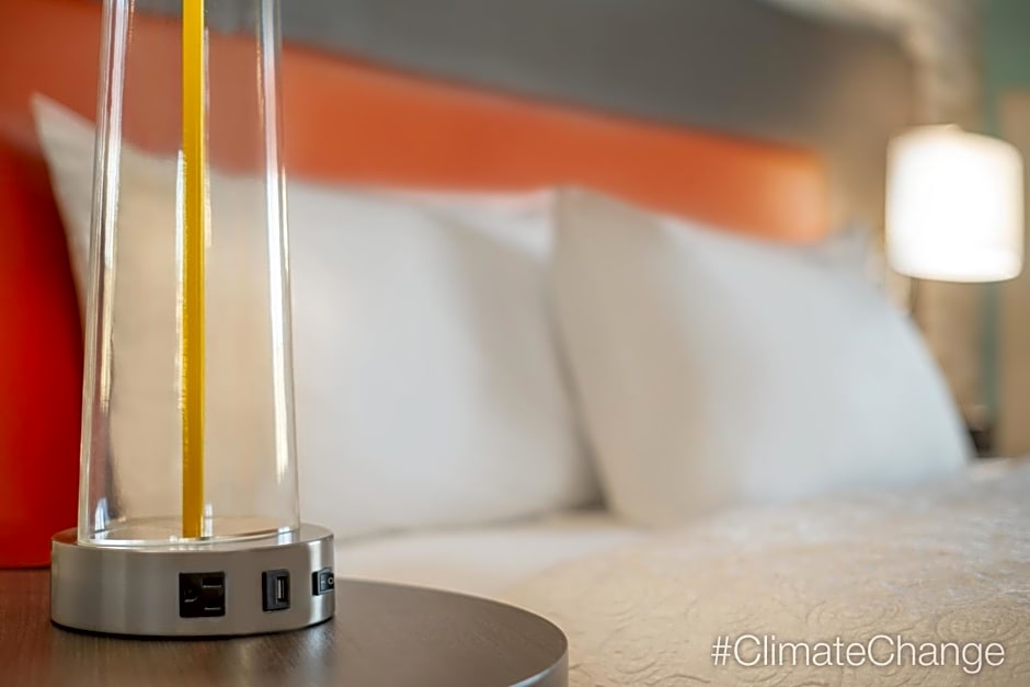 Home2 Suites By Hilton Woodland Hills Los Angeles
