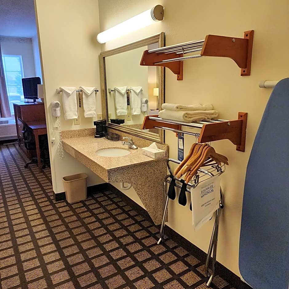 Baymont by Wyndham Mackinaw City