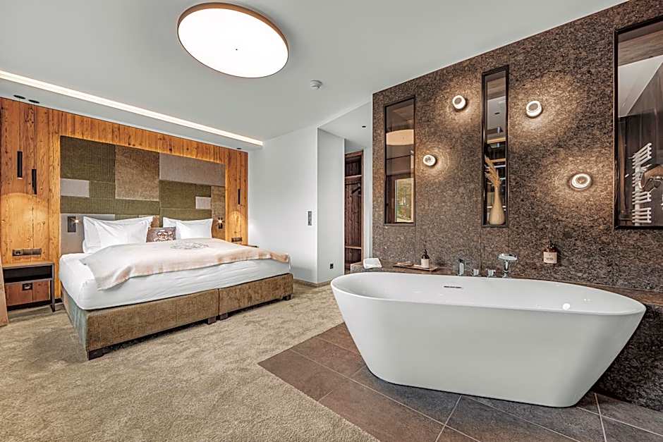 SKI - GOLF - WELLNESS Hotel Riml -Adults Only