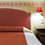 Country Club Hotel & Suites