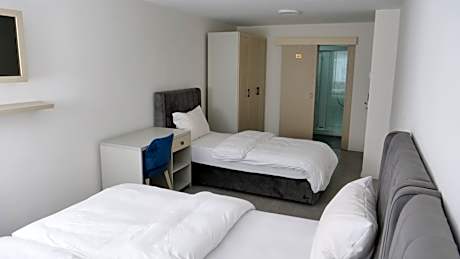Triple Room with Bathroom