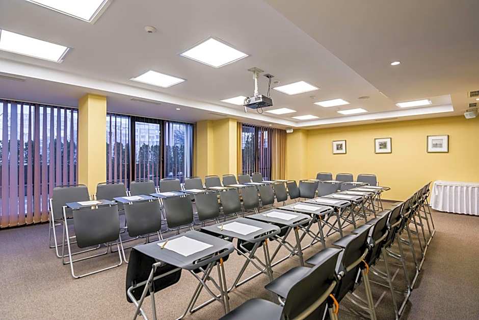 Best Western Plus Olives City Hotel