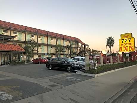 777 Motor Inn
