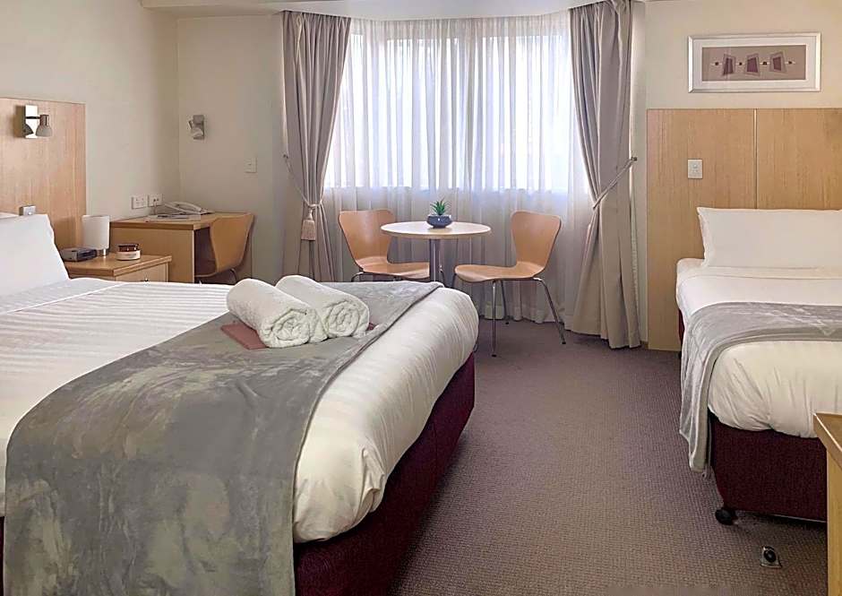 Airport Ascot Motel