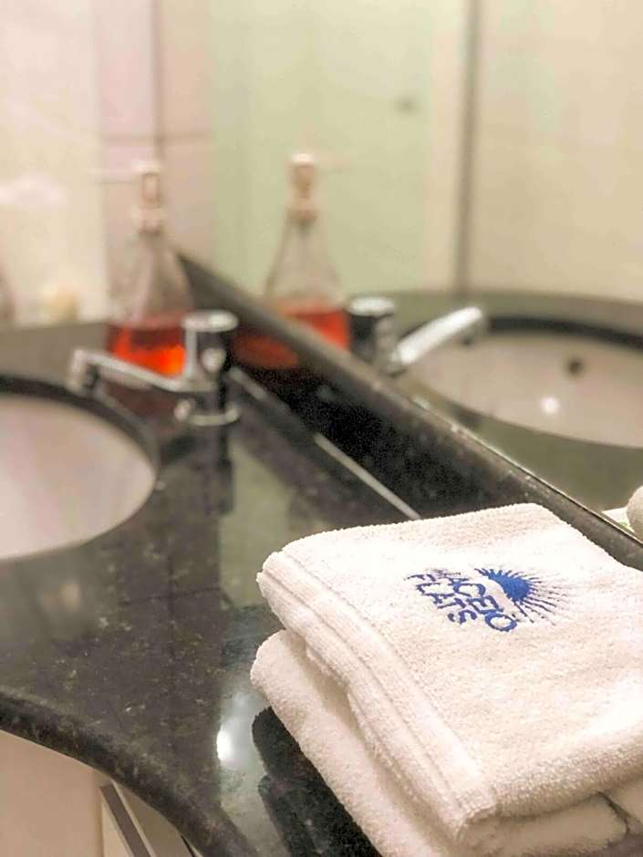 RF-86: Apê completo e aconchegante na Ponta Verde