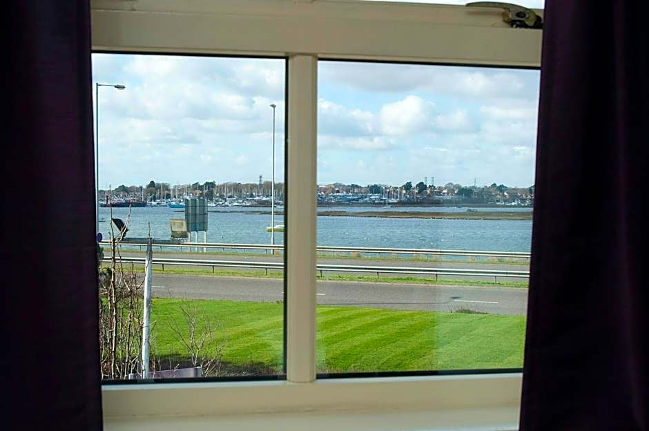 Premier Inn Poole Centre - Holes Bay