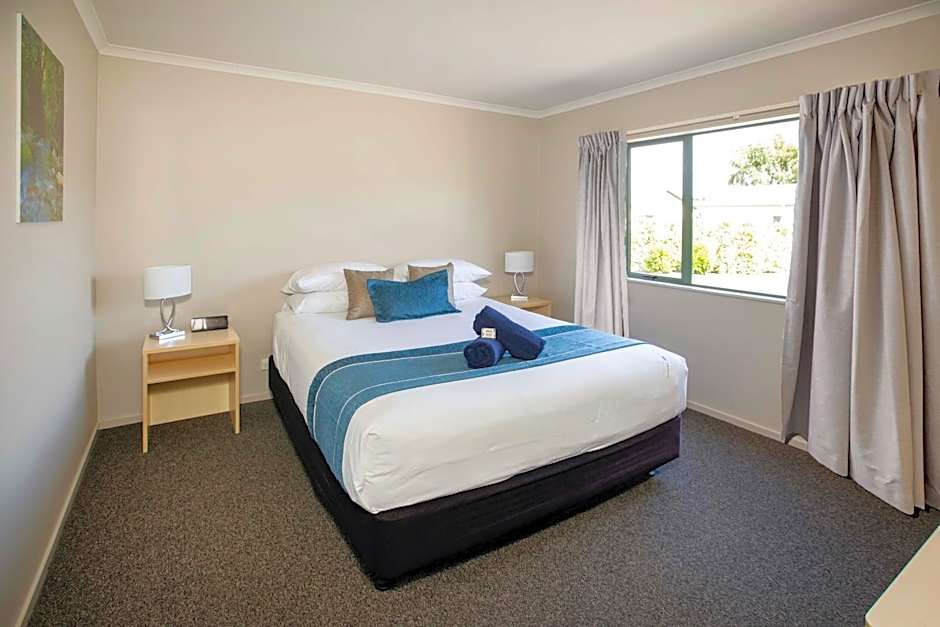 Tāhuna Beach Holiday Park