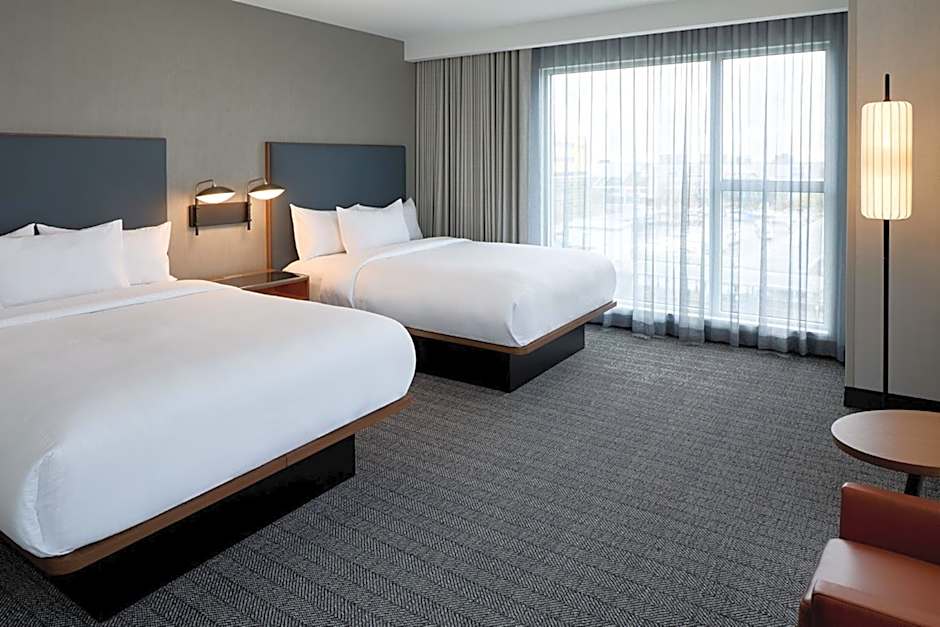 Courtyard by Marriott Montreal Laval