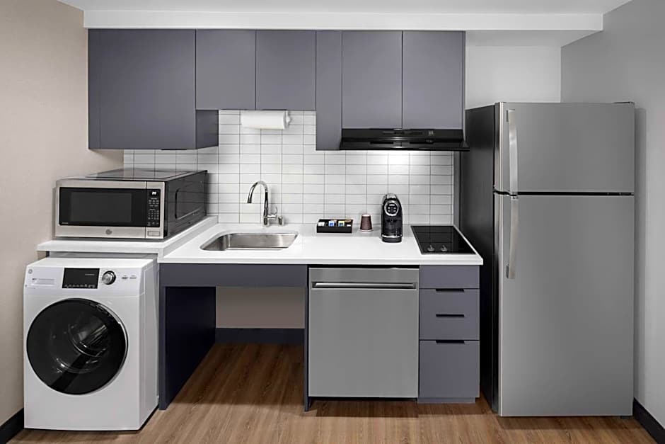 Homewood Suites by Hilton Grand Prairie at EpicCentral