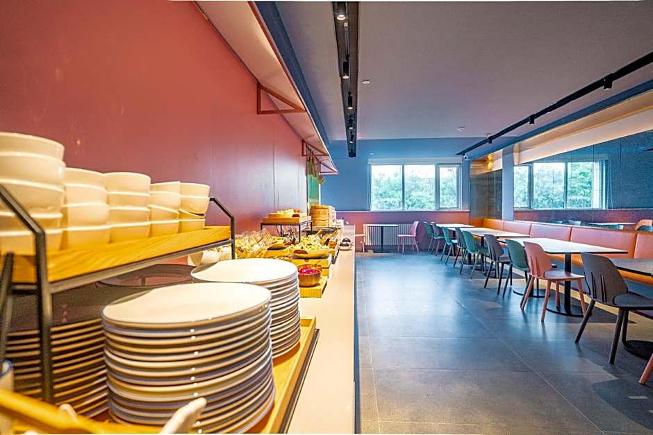 Hanting Hotel Jinan Jing Liu Road – Jinan, WV