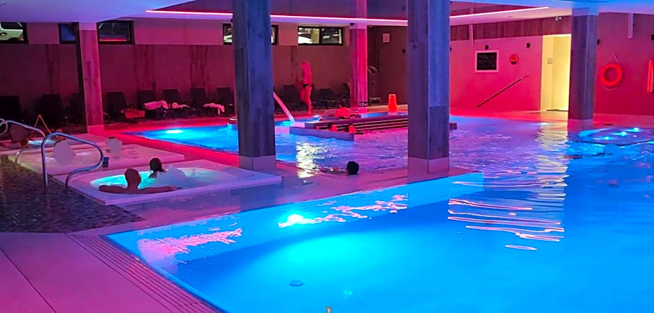 APARTAMENT w PLATINUM MOUNTAIN Z PARKINGIEM