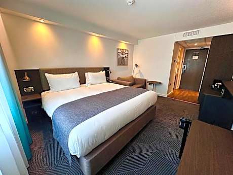 Holiday Inn Bristol Airport By IHG