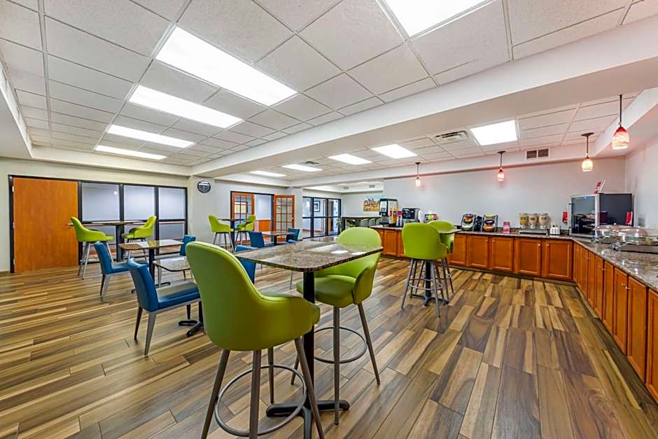 Best Western Plus Midwest City Inn & Suites
