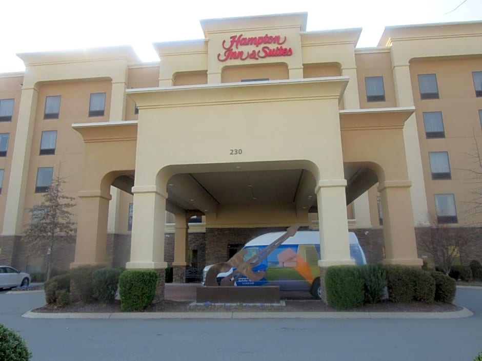 Hampton Inn & Suites Nashville at Opryland