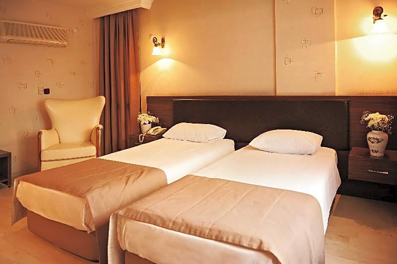 Ustun Hotel Alsancak