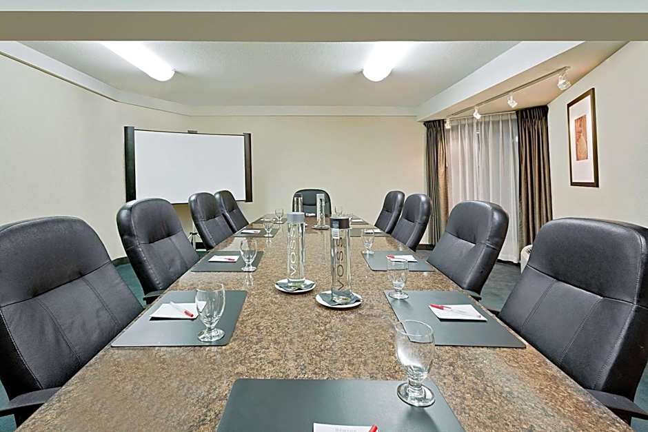 Ramada by Wyndham Kamloops
