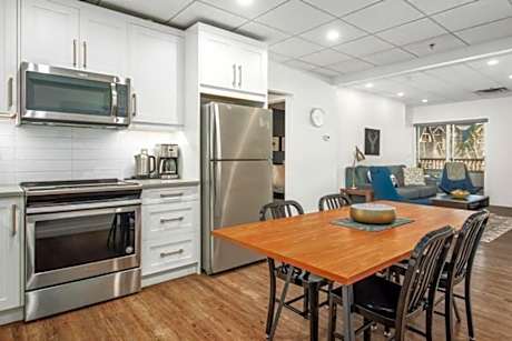 Mountain Modern Hideaway