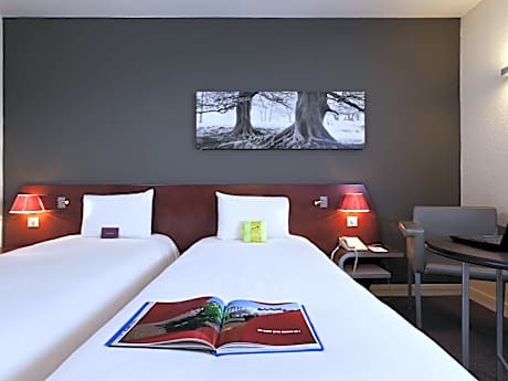 Standard Room with 2 Single Beds
