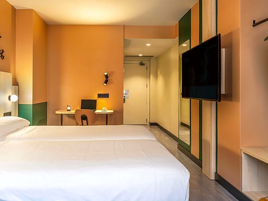 Ibis Styles Zaragoza Ramiro I