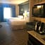 Holiday Inn Express & Suites Morton Peoria Area