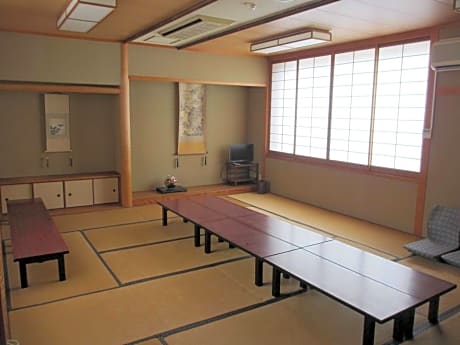  	Single Futon in Japanese-Style Male Dormitory Room