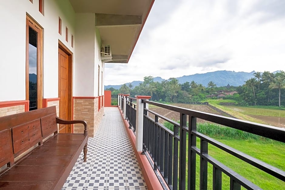 OYO 3076 Lilik Homestay Syariah