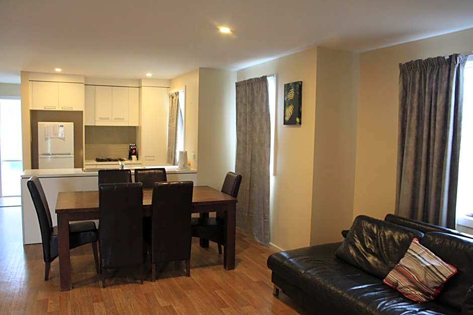 Grand Manor Motor Inn