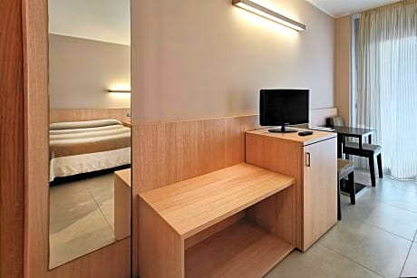 STANDARD TWIN/DOUBLE ROOM OFFER (2+0)