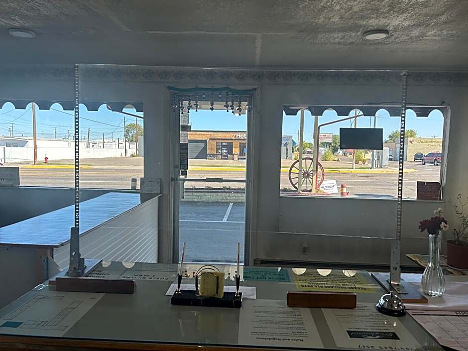 Oregon Trail Motel By Townhouse Ontario OR