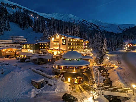 Berghotel Hochfügen