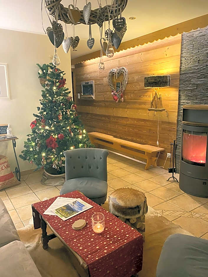 Maison La Devinière - sauna et spa compris accessibles toute l'année