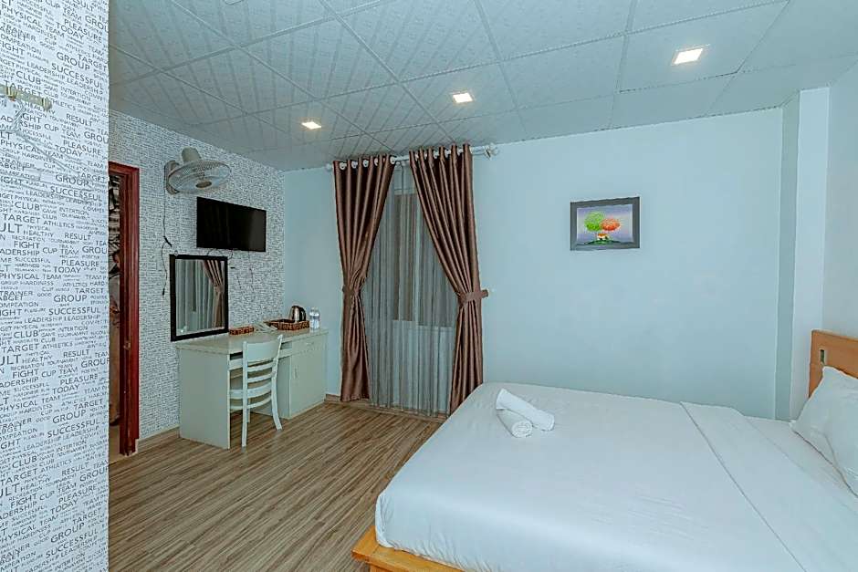 Ken's Backpackers Hotel
