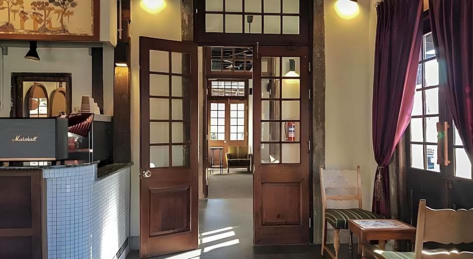 Velawarin Hotel