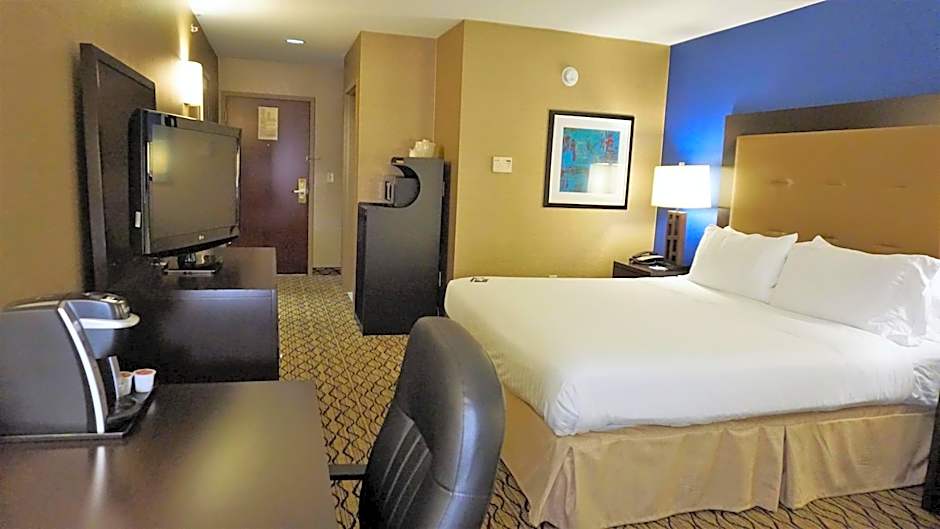 Holiday Inn Express & Suites Gibson By IHG