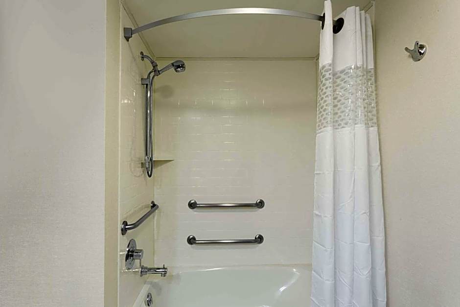 Hampton Inn By Hilton Pittsburgh/West Mifflin