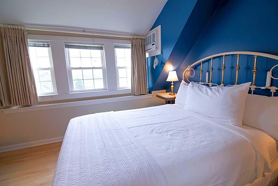 The Beach House Inn