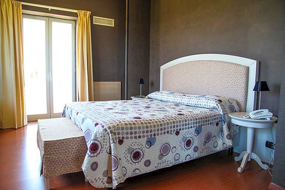 Photo 1 of 5 of Suite, Sea View