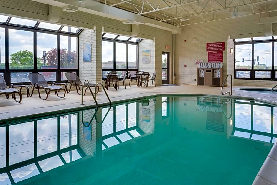 Drury Inn & Suites Columbia Stadium Boulevard