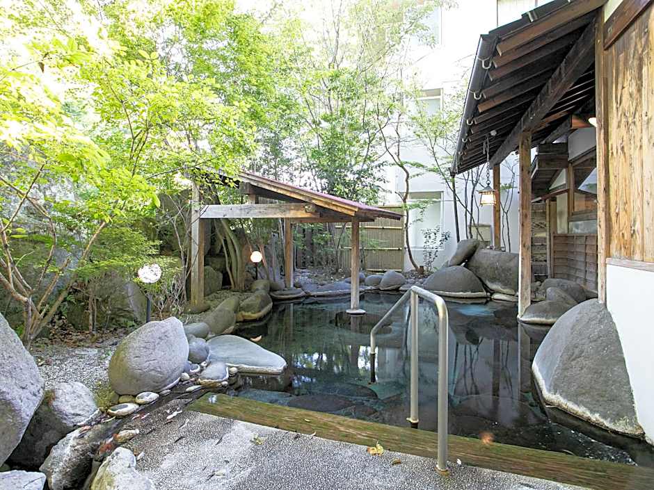 Yufuin Bessou Shikisai Hotel