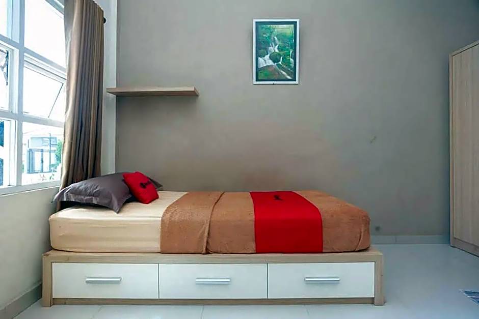 RedDoorz @ Jalan HOS Cokroaminoto Jambi